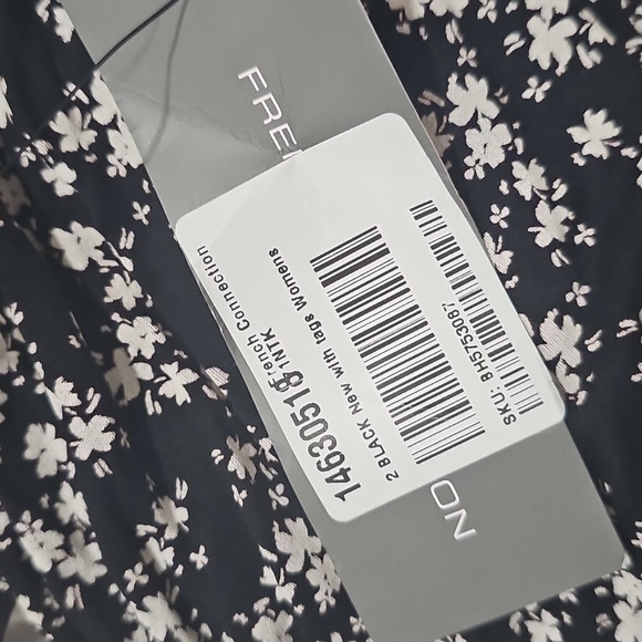 French connection Floral Black flowy Dress with tie​ - Picture 4 of 5